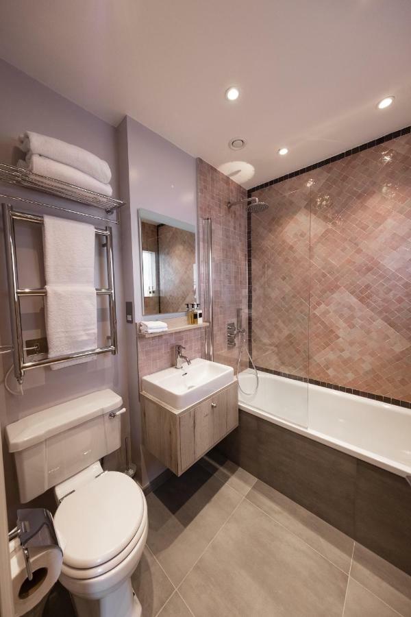 Hotel The Kings Arms Kingston upon Thames  Esterno foto